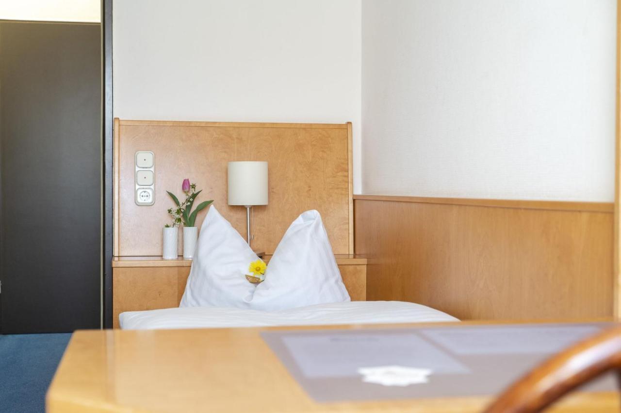 Hotel & Apartments Boehm Grafenwohr Ngoại thất bức ảnh