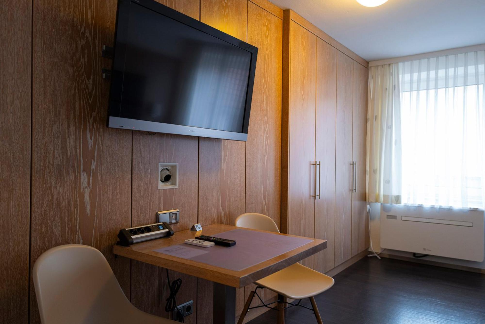 Hotel & Apartments Boehm Grafenwohr Ngoại thất bức ảnh
