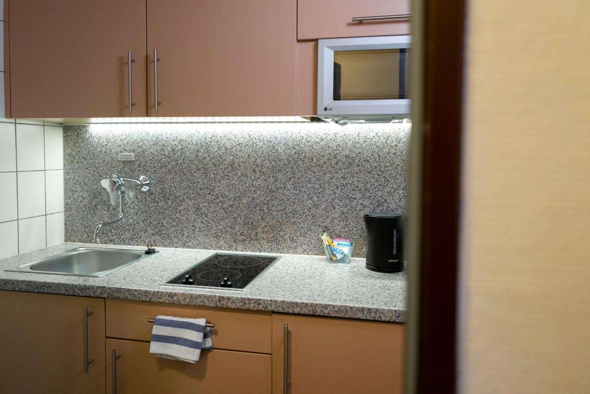Hotel & Apartments Boehm Grafenwohr Ngoại thất bức ảnh