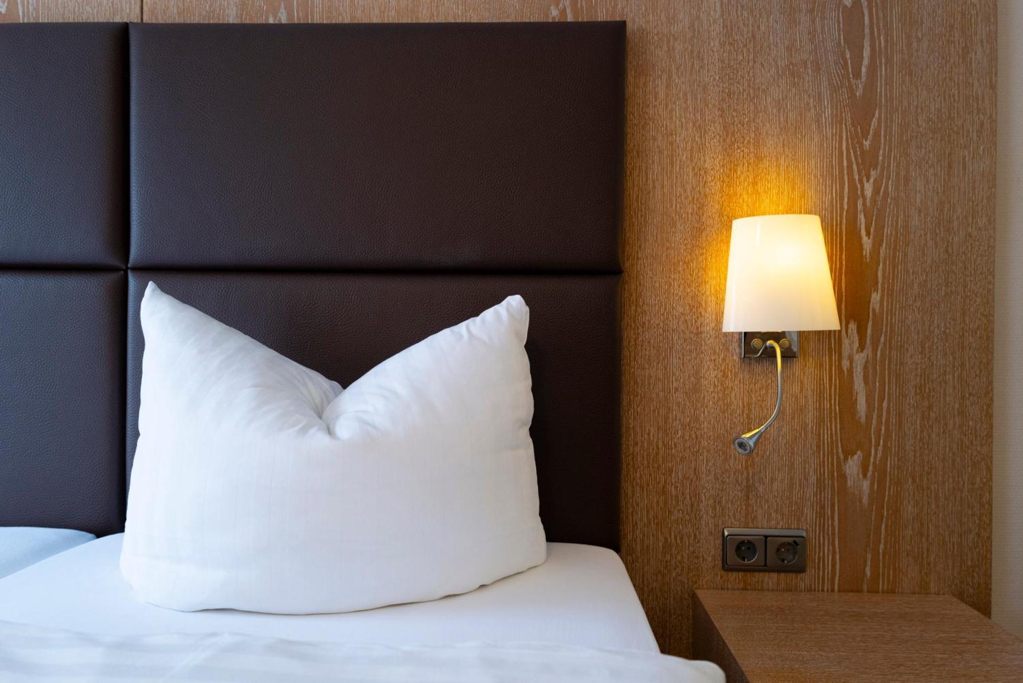 Hotel & Apartments Boehm Grafenwohr Ngoại thất bức ảnh